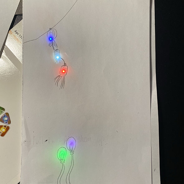 This is a lantern display designed after setting up the circuit.