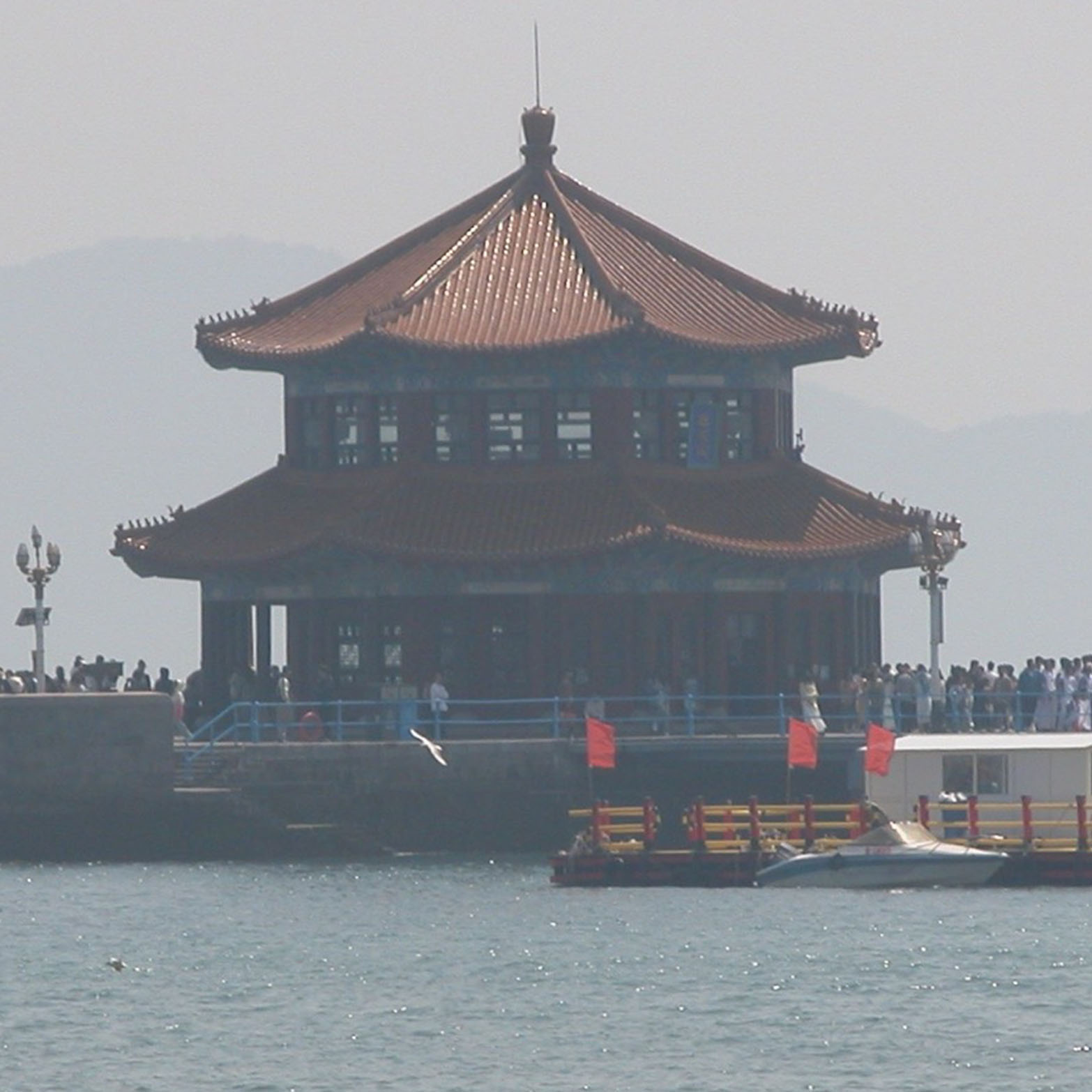 This is a famous attraction in Qingdao and its name is Trestle Bridge.
